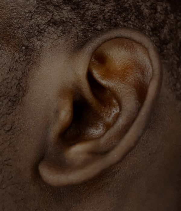 Homepage_Close up_Ear_Lifestyle